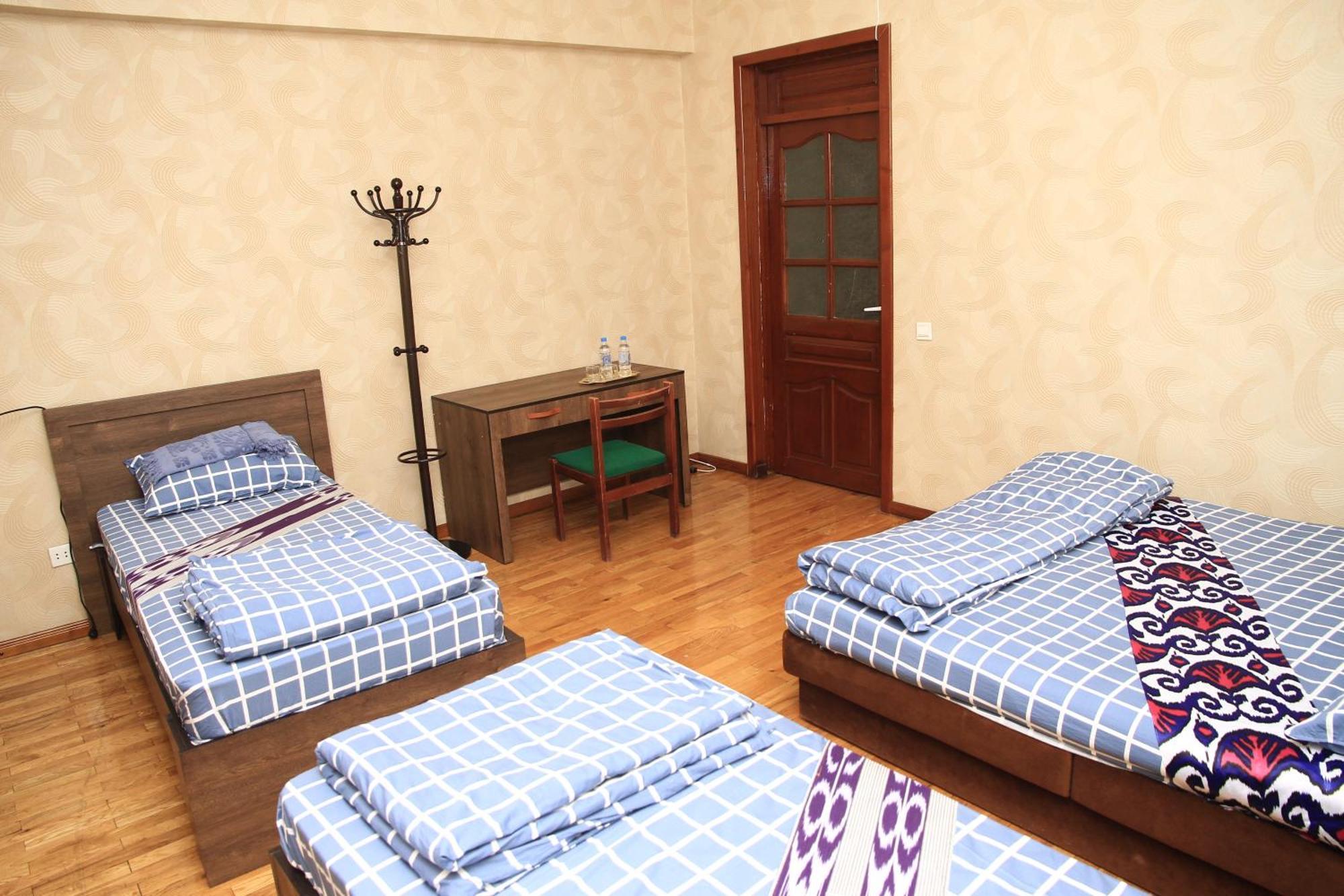 Yellow Hostel 두샨베 외부 사진