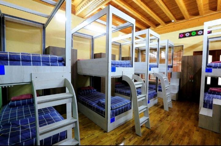 Yellow Hostel 두샨베 외부 사진