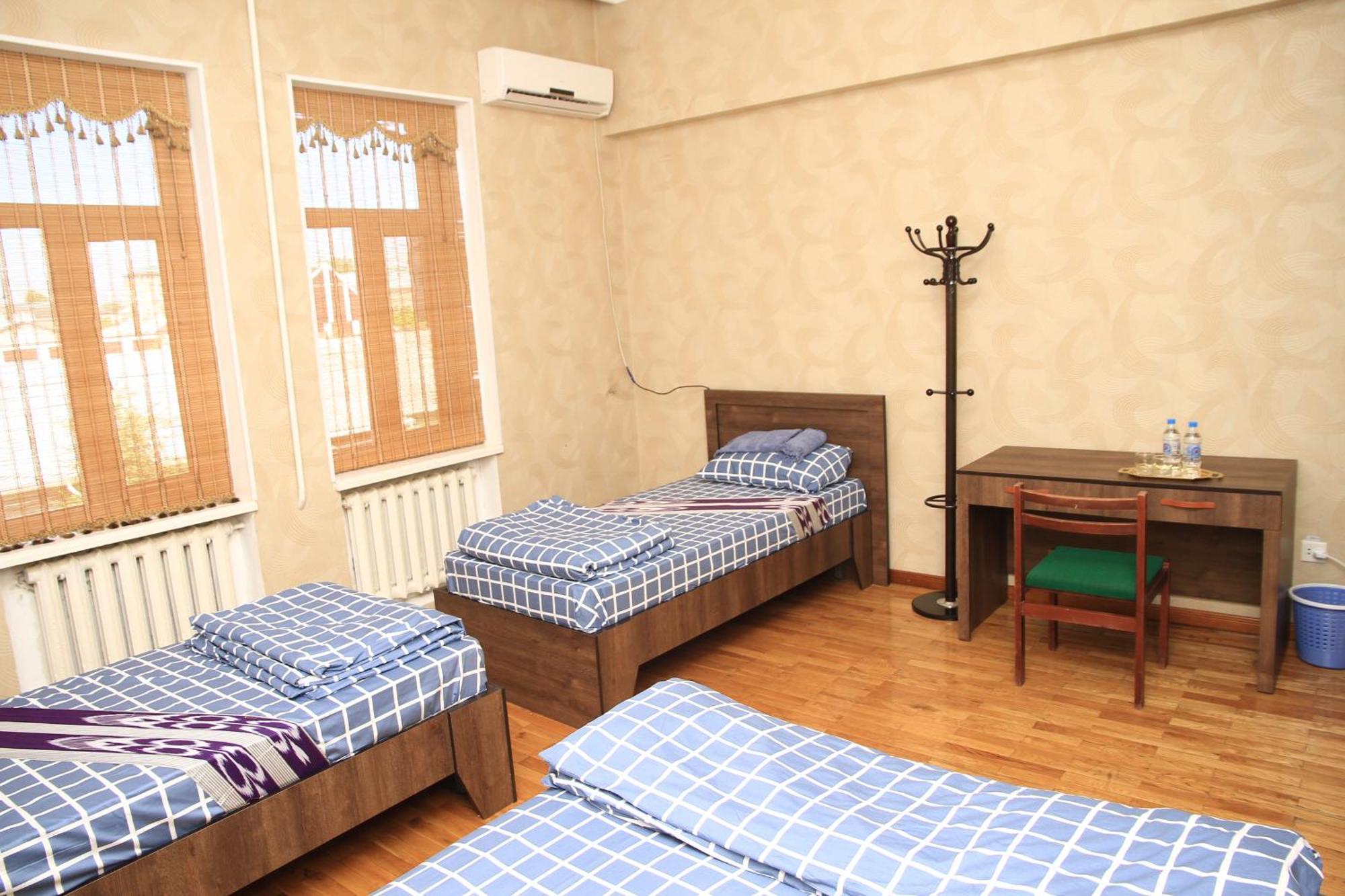 Yellow Hostel 두샨베 외부 사진