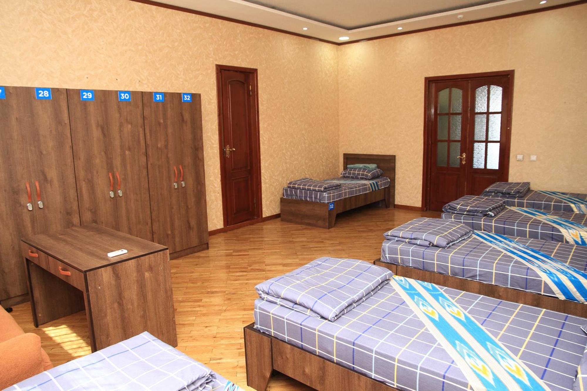 Yellow Hostel 두샨베 외부 사진