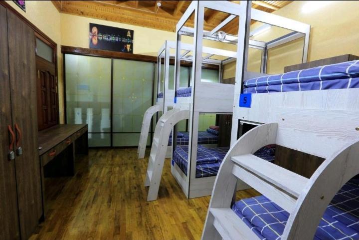 Yellow Hostel 두샨베 외부 사진