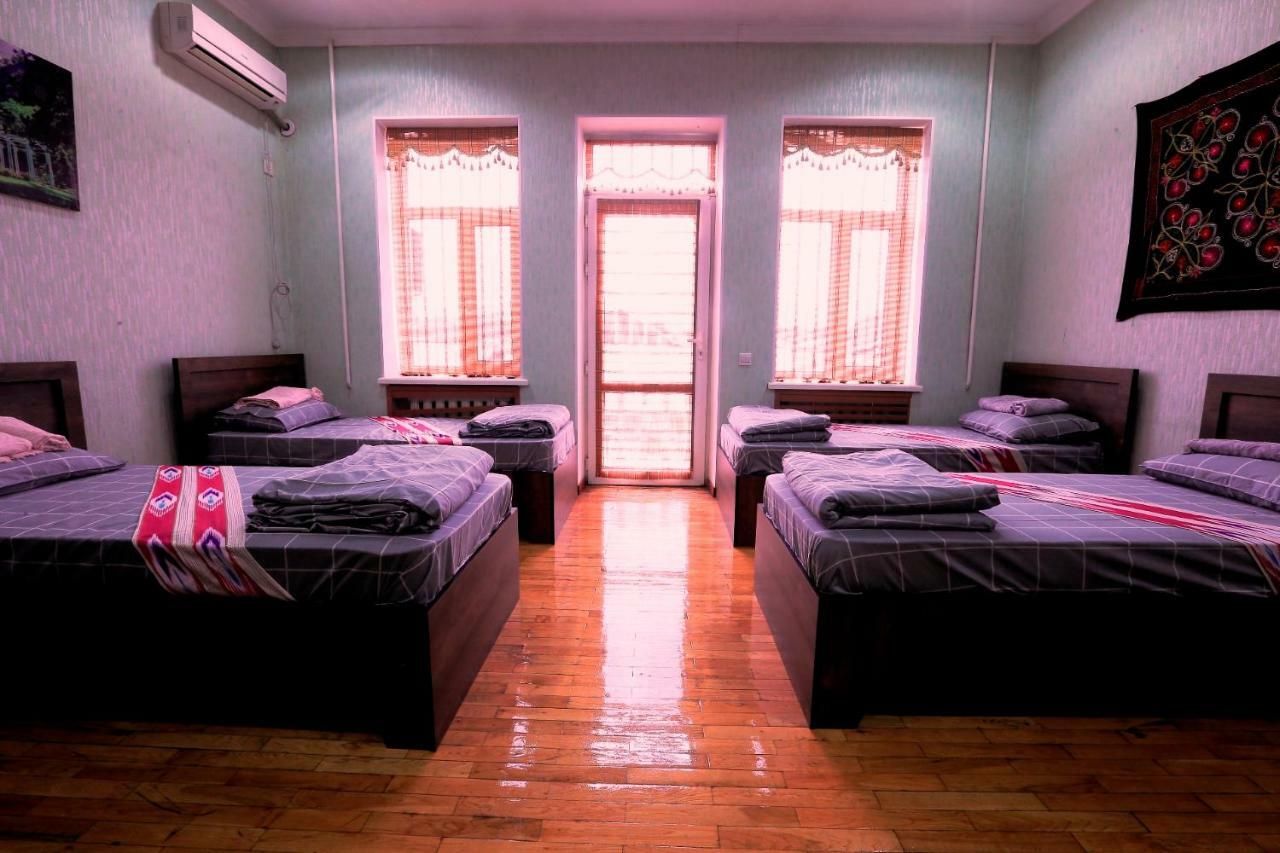 Yellow Hostel 두샨베 외부 사진