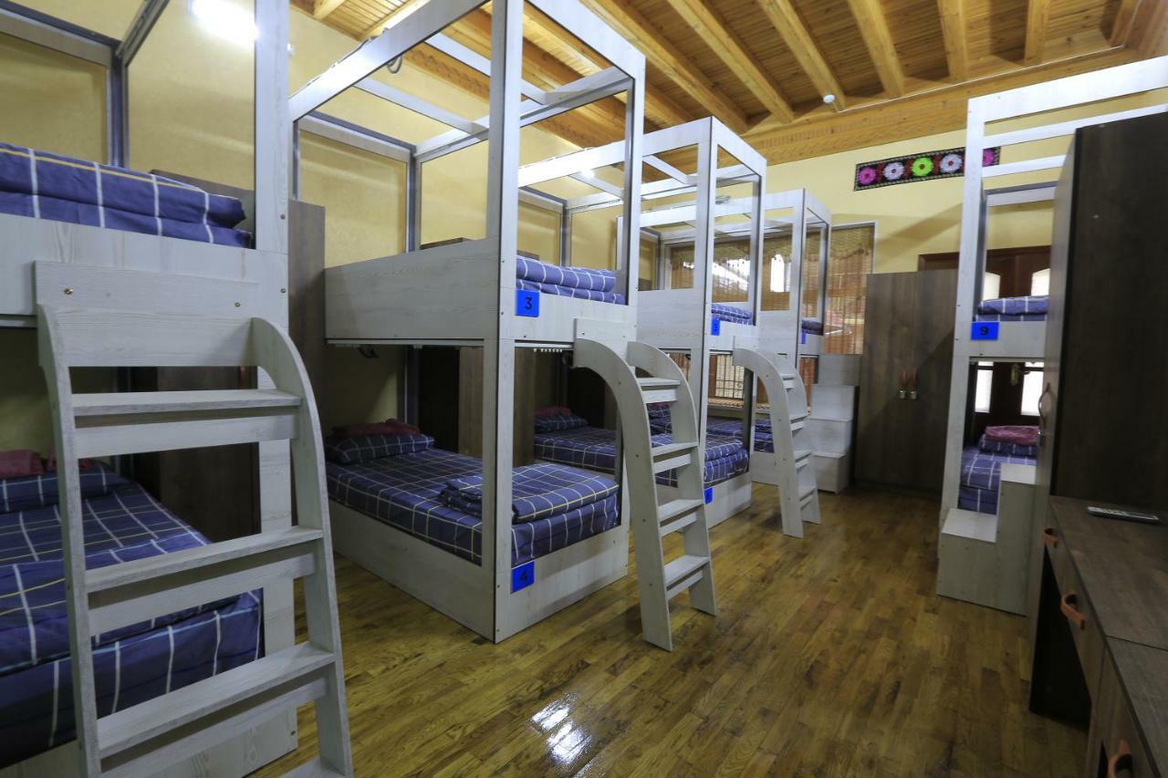 Yellow Hostel 두샨베 외부 사진