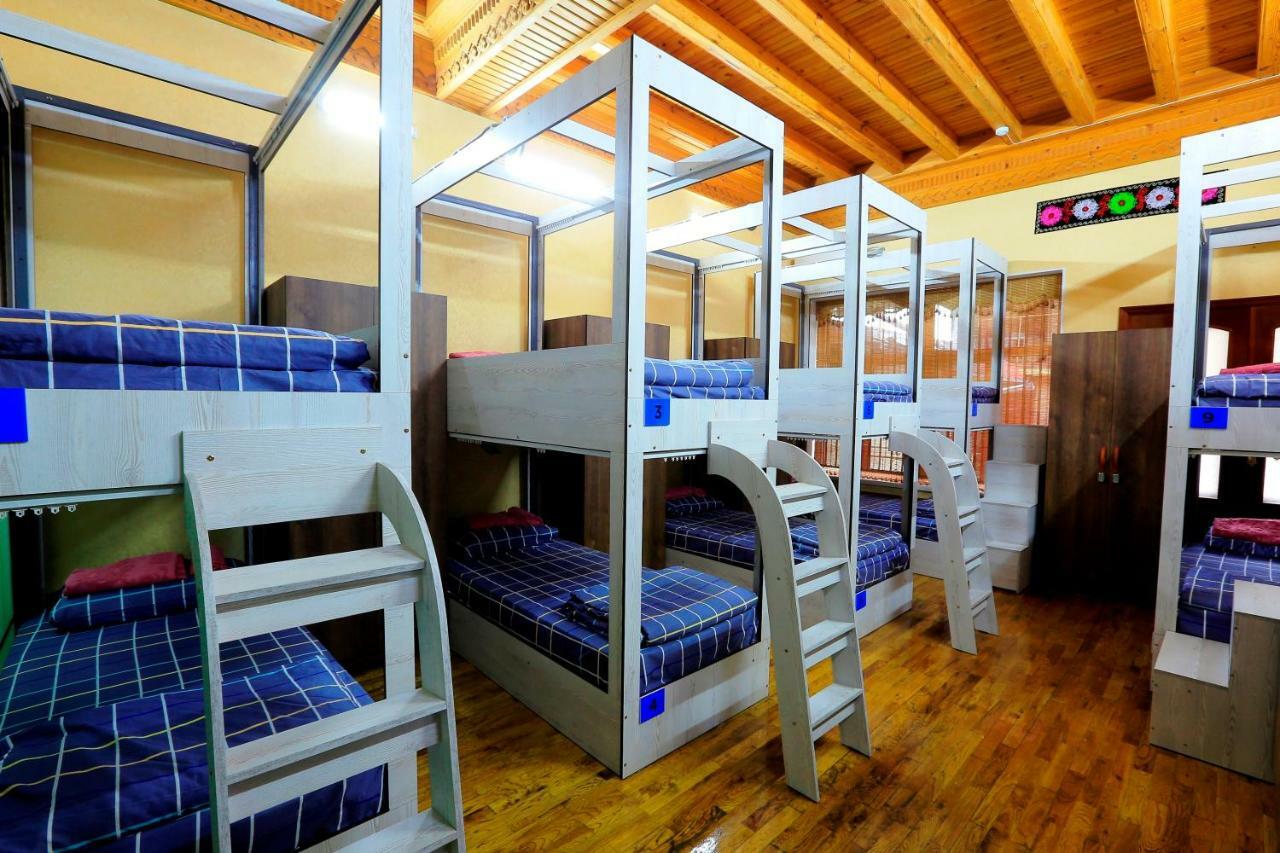 Yellow Hostel 두샨베 외부 사진