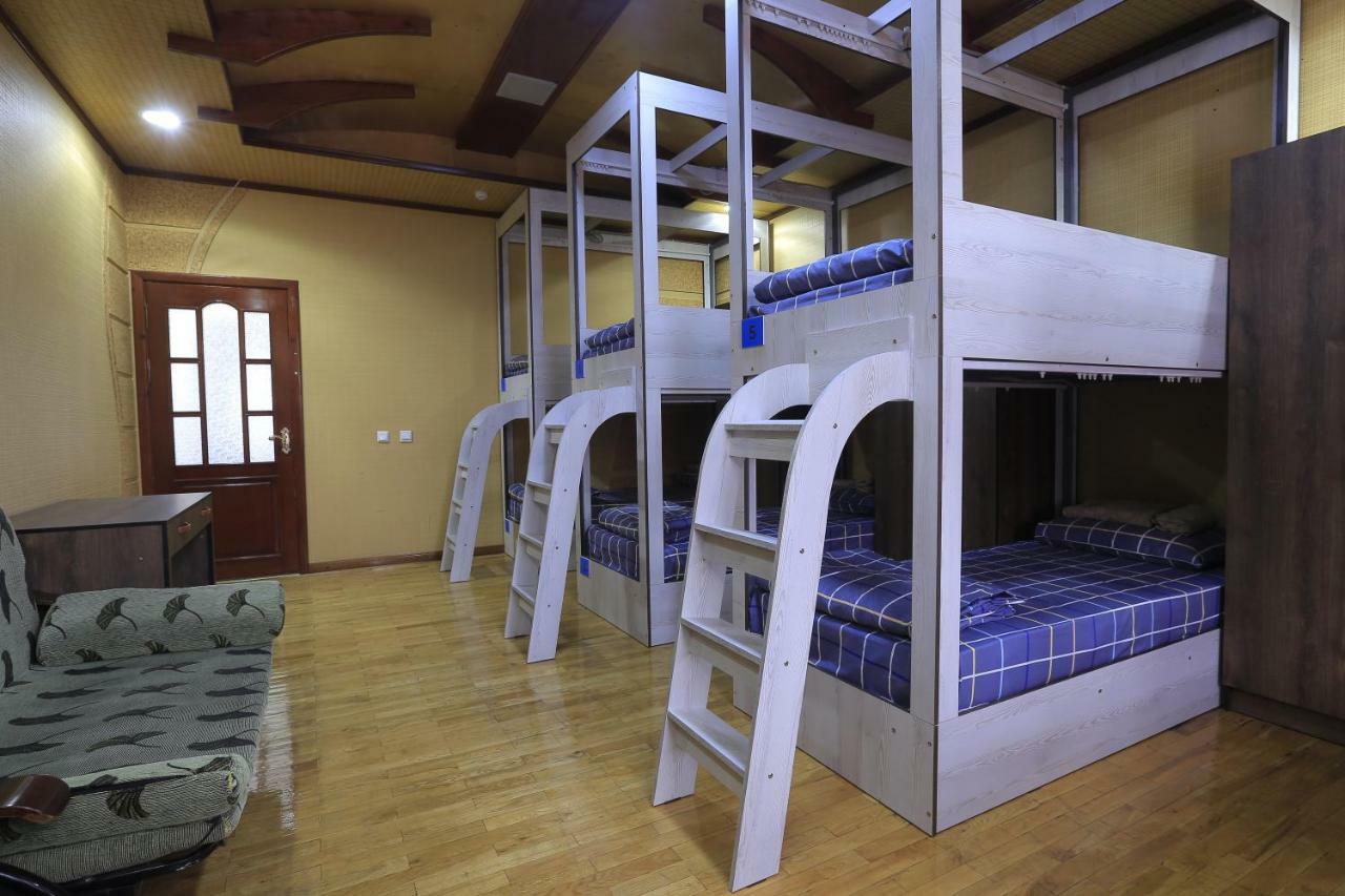 Yellow Hostel 두샨베 외부 사진