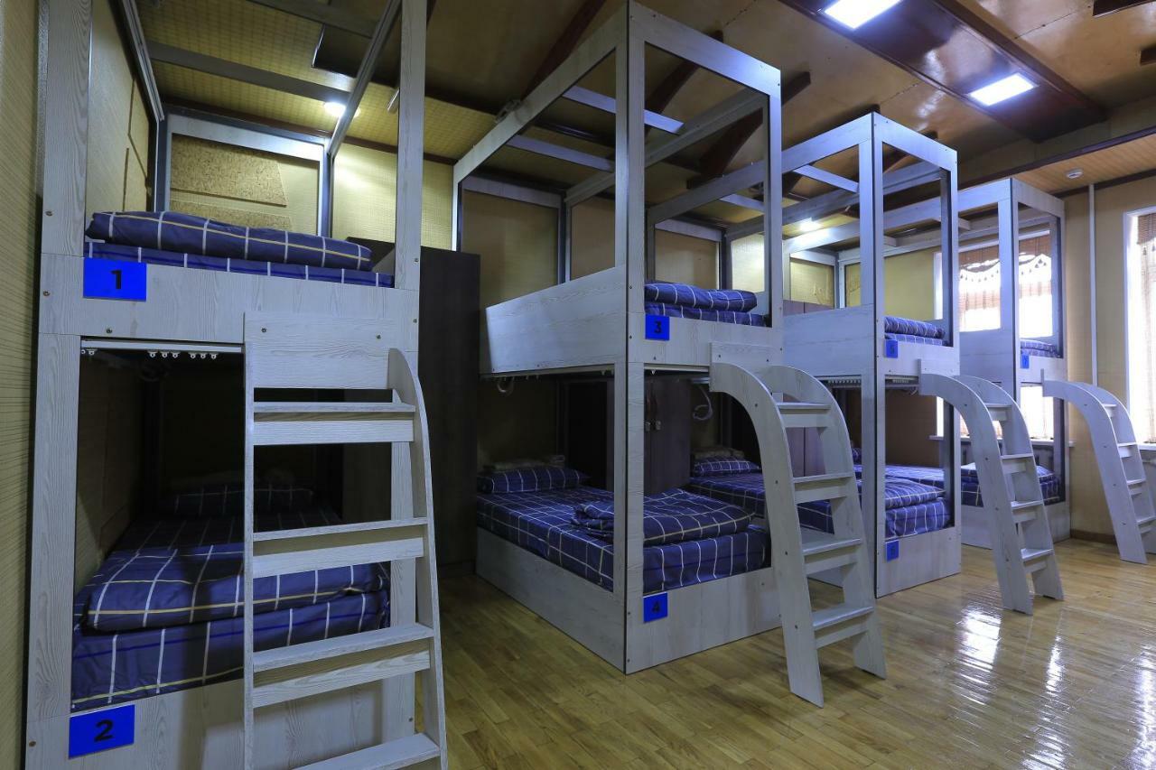 Yellow Hostel 두샨베 외부 사진