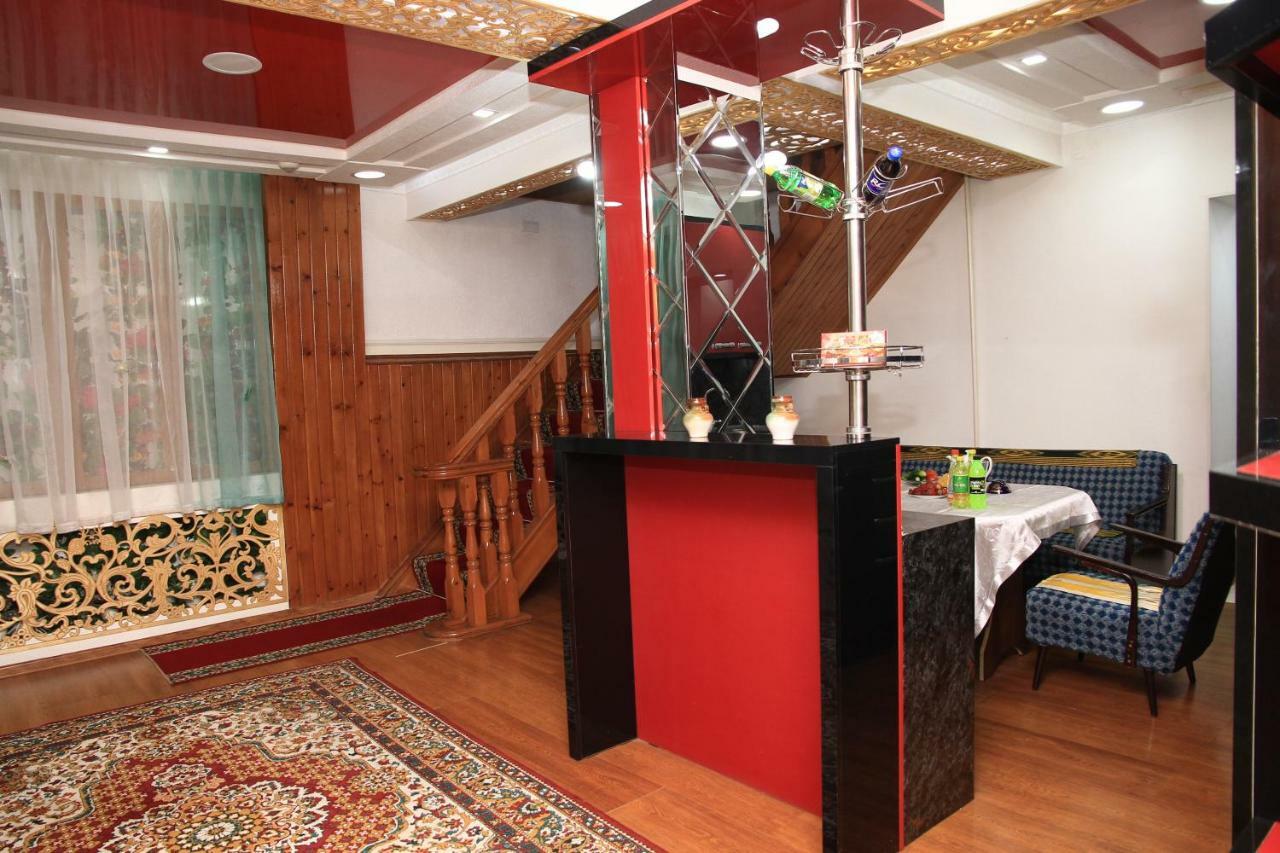 Yellow Hostel 두샨베 외부 사진